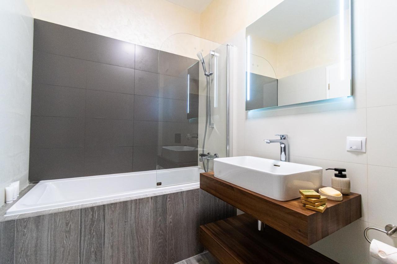 Mirador Bohemian Apt With Views Over Old Town And Tampa Mountain, Near Poiana Braşov Buitenkant foto